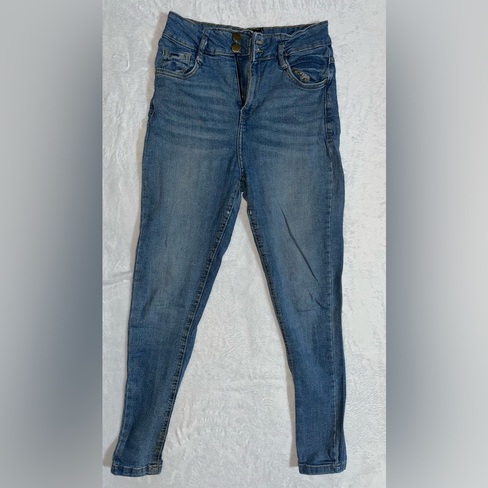boohoo highrise jeans; a little distressed